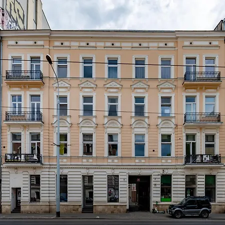Centre With Mezzanine By Bookinghost Apartment